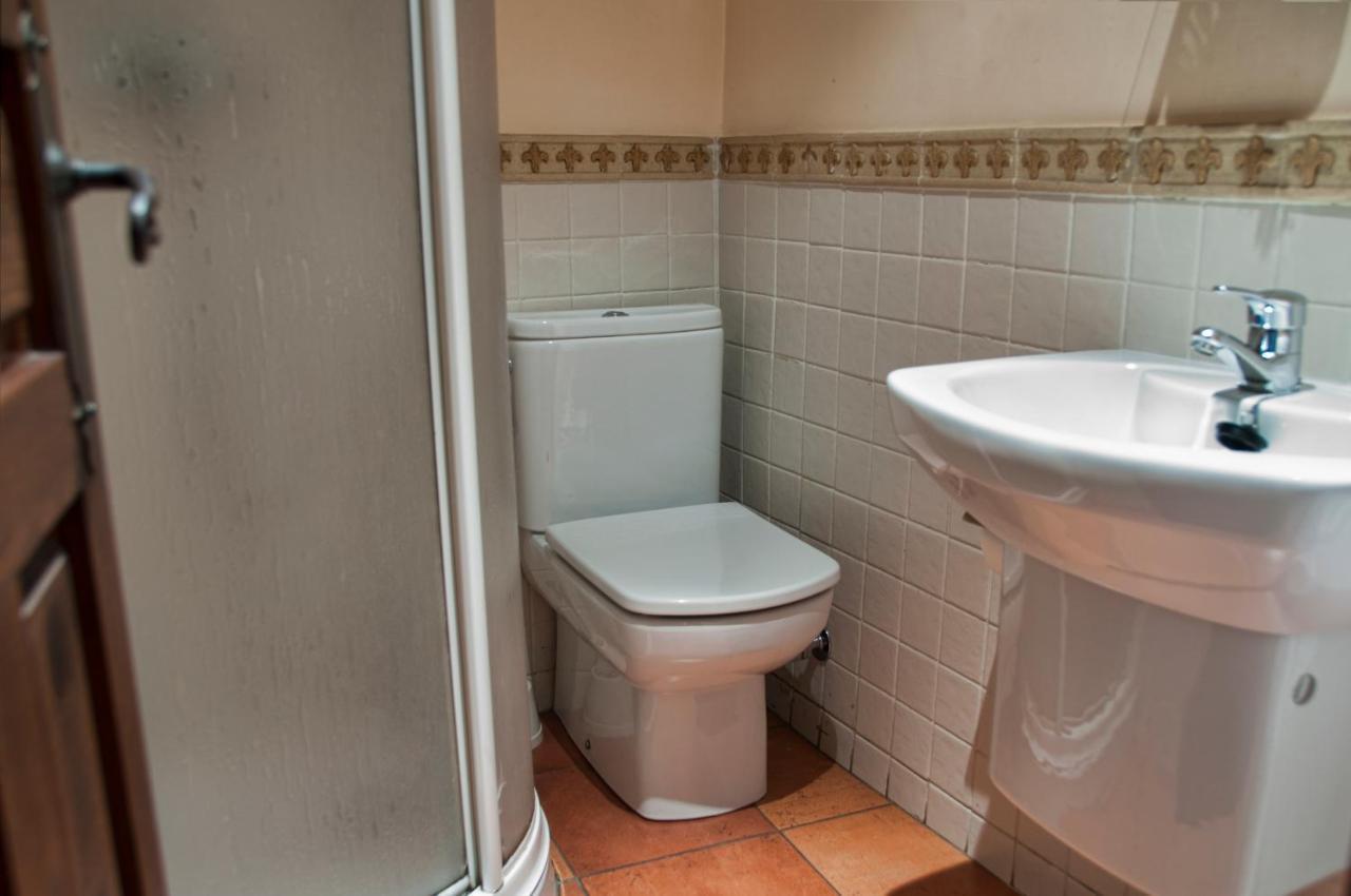 Hostal Alfonso XII Toledo Esterno foto